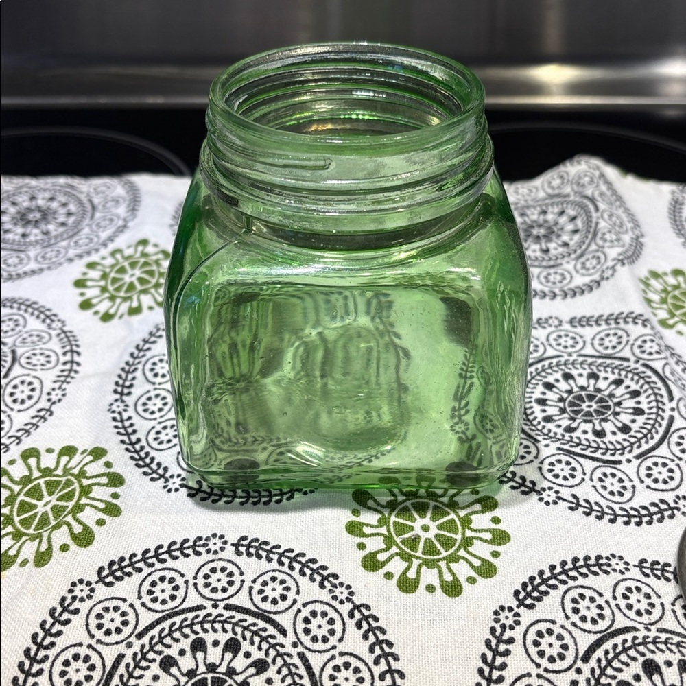 Green Glass  Jar with Metal Lid Size Small - Picture 4 of 9